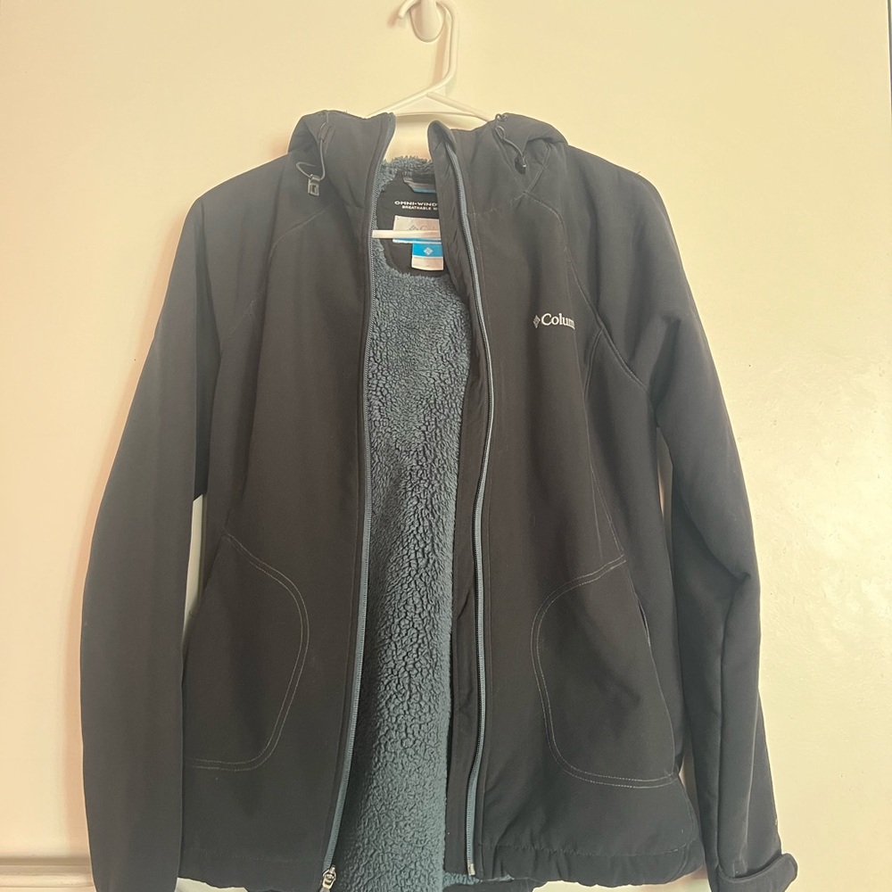 Columbia Black Hooded Jacket Coat Fuzzy Lined Size Medium Omiwind h20 resistant - Picture 2 of 5